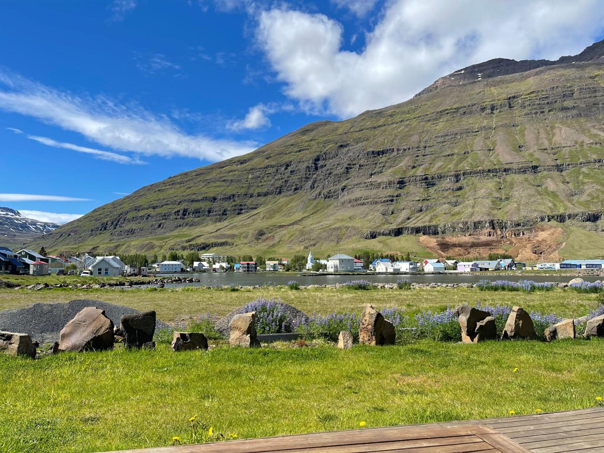Lonsleira Apartments Seyðisfjörður Extérieur photo